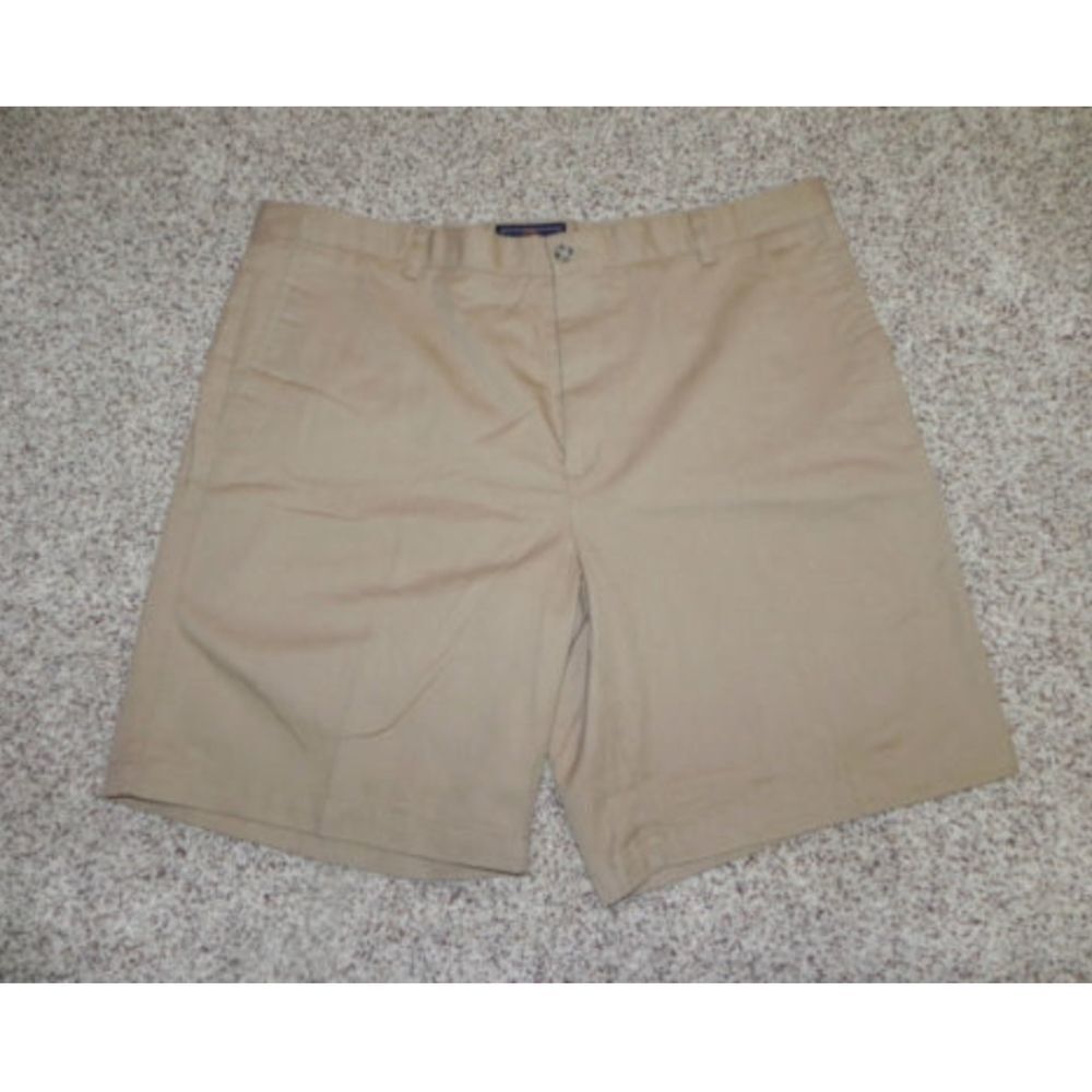 Chase Edward Shorts Size 42 Tan NWOT